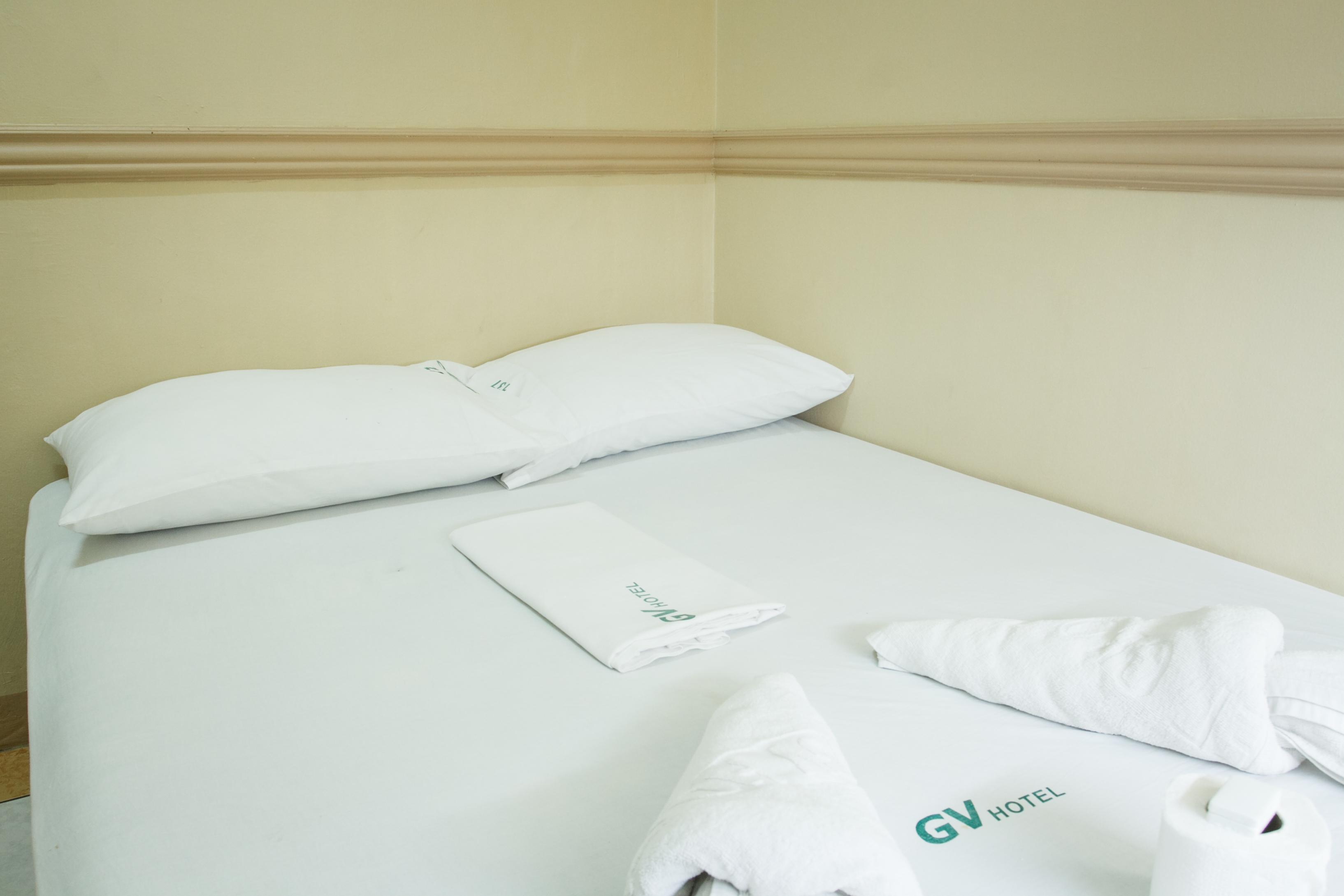 Gv Hotel - Camiguin Мамбахао Экстерьер фото