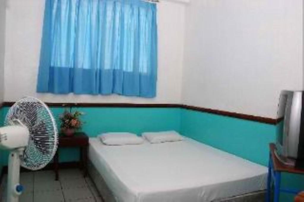 Gv Hotel - Camiguin Мамбахао Номер фото