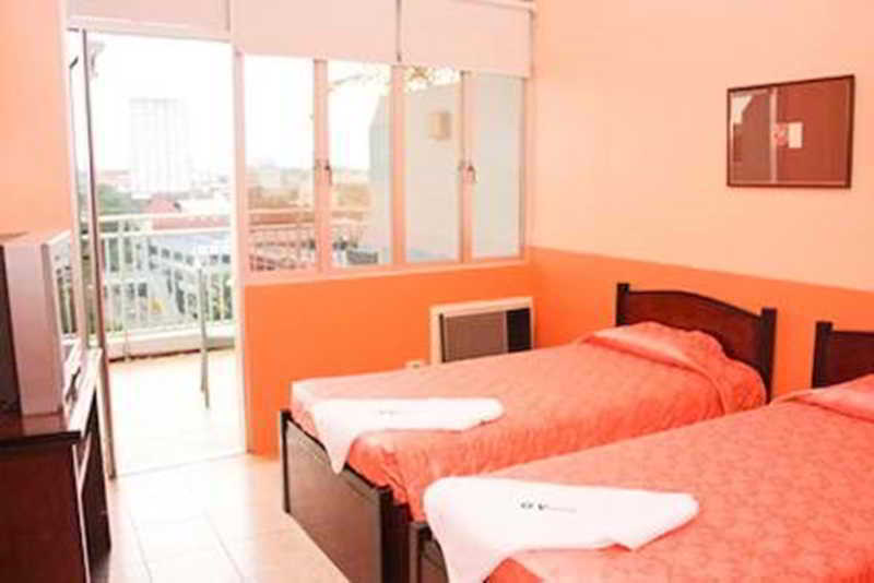 Gv Hotel - Camiguin Мамбахао Экстерьер фото